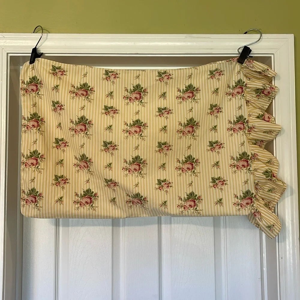 Ralph Lauren - pillowcase Sophie Pattern Pink Roses Yellow Stripe 18”x30”